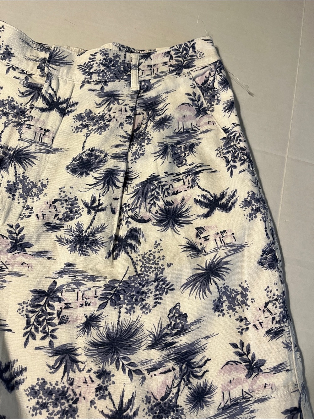 Abercrombie & Fitch Tropical Print High-Waist Bermuda Shorts - Navy White NWT L - Picture 5 of 12